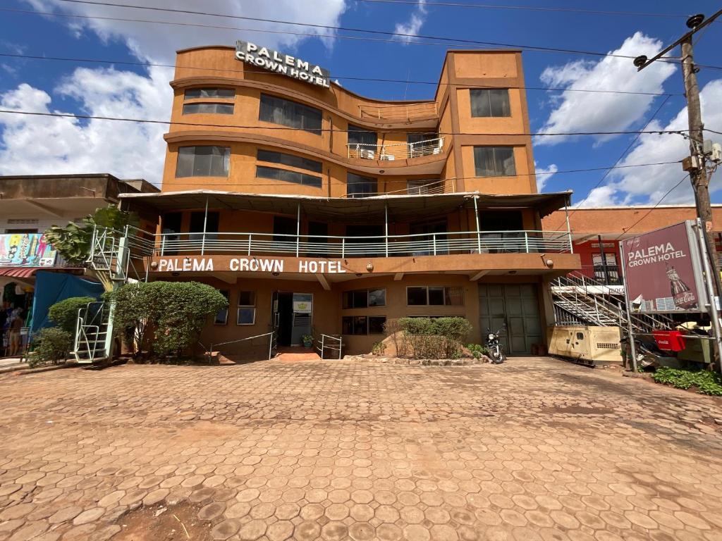 Palema Crown Hotel
